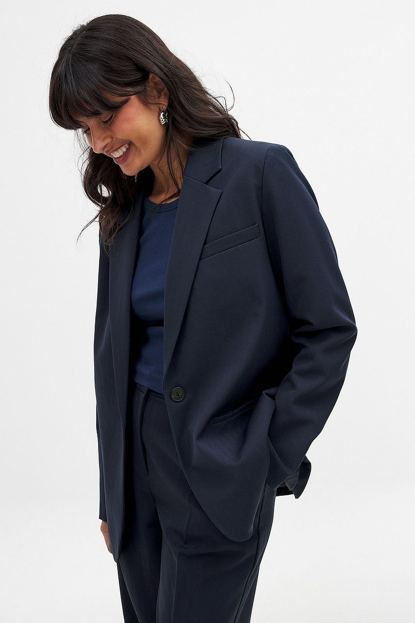 Blazer Femme | Coupe Tailleur Moderne | Parfait pour Bureau, Réunion ou Look Élégant Quotidien