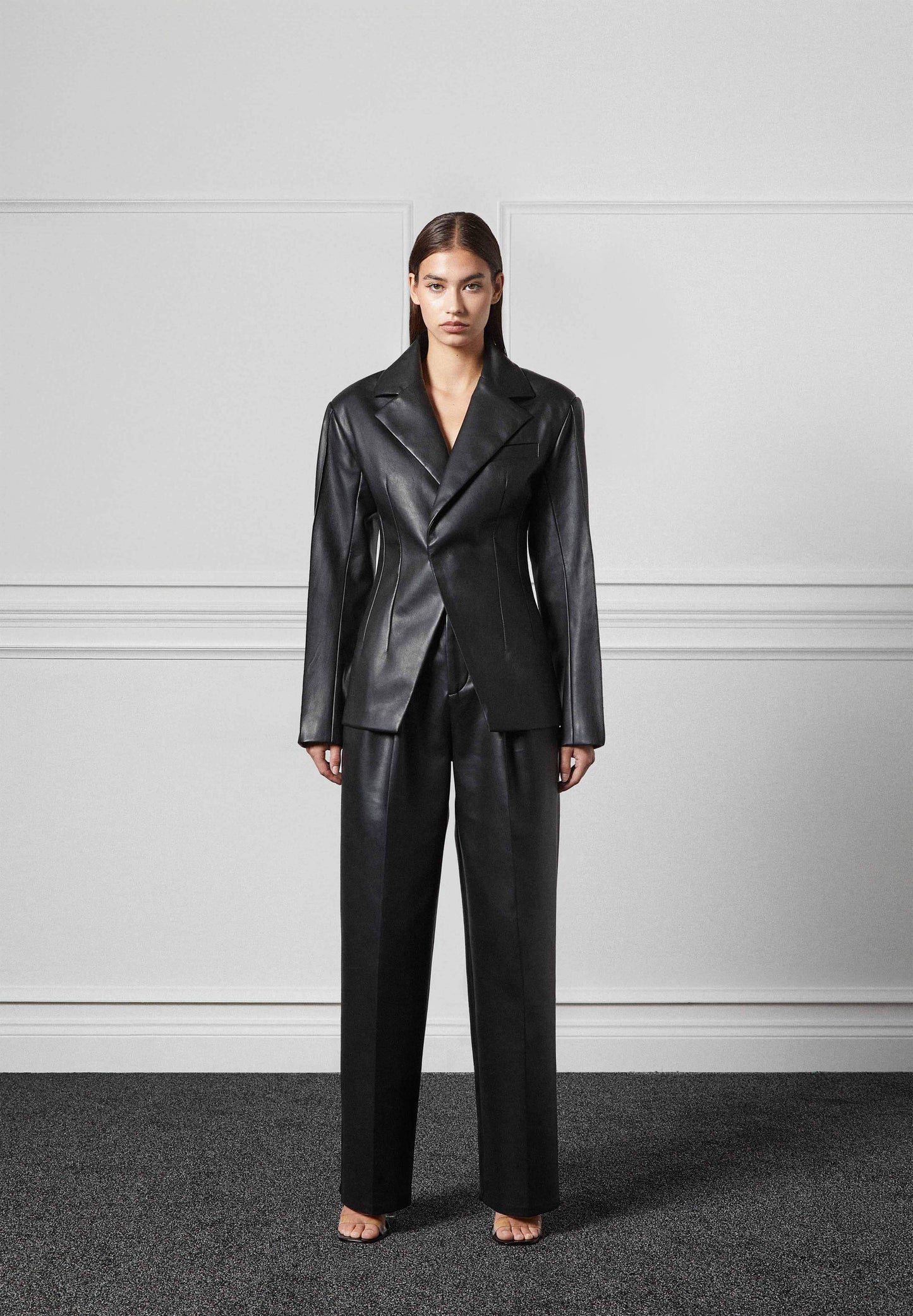 Blazer Femme | Effet Cuir | Coupe Cintrée | Style Urbain Tendance