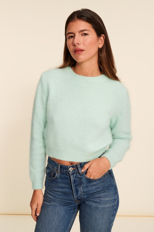 Pull Court | Maille Moelleuse et Tendance | Idéal pour les Journées Fraîches